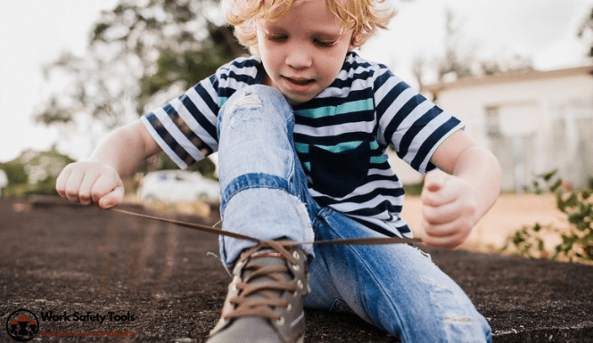 How Should Kids' Shoes Fit