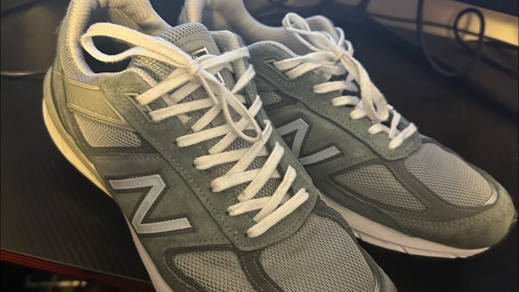 How To Lace New Balance 990v5?