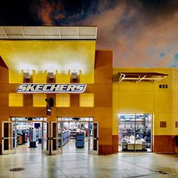 Is There a Skechers Outlet?