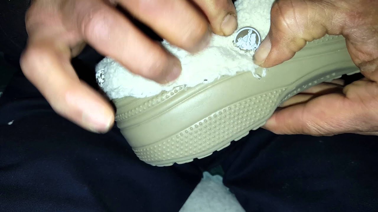 How to Remove Liner From Crocs?