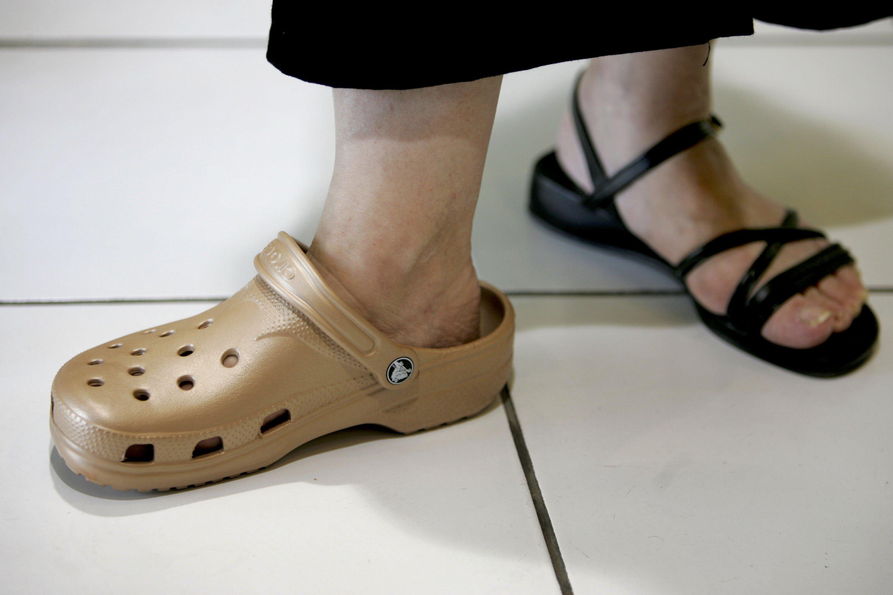 Why Do Crocs Hurt the Bottom of My Feet?