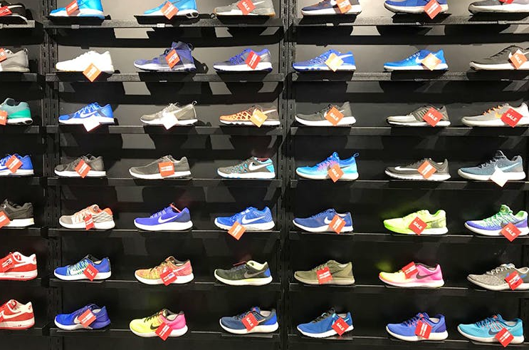 How To Buy Nike Shoes In Bulk?