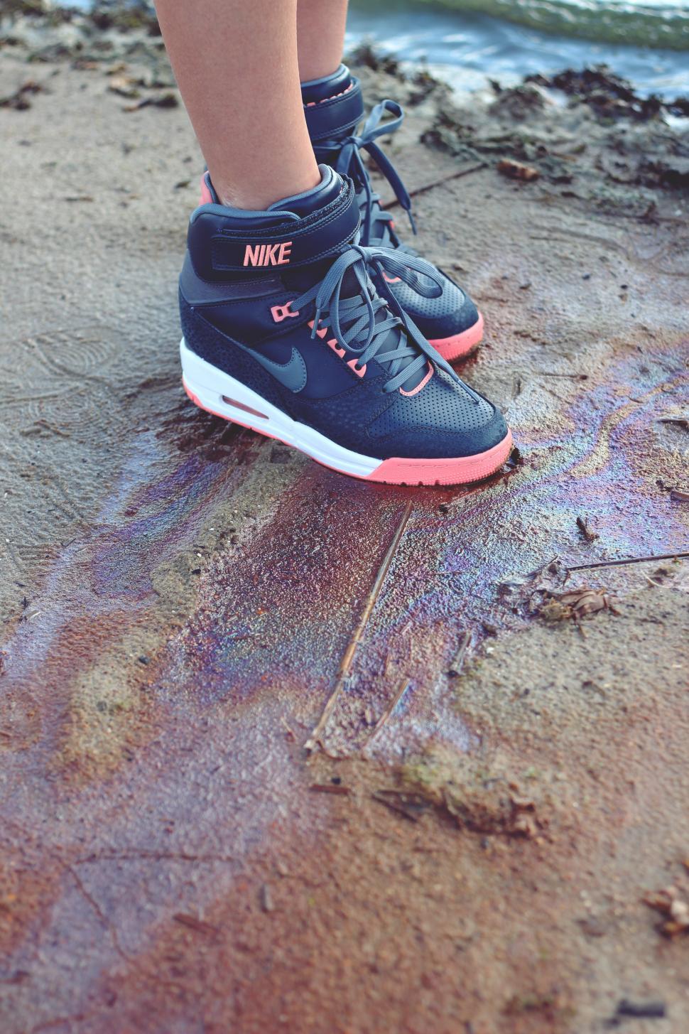 Black And Pink Nike Sneakers: Stylish And Comfortable Footwear For Women