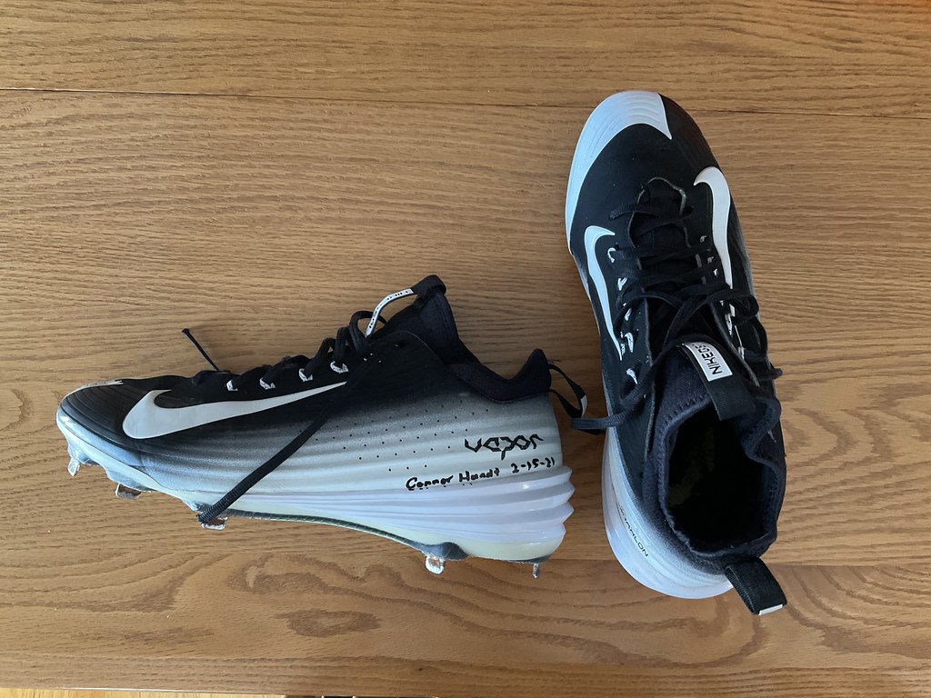 Does Reebok Make Football Cleats?