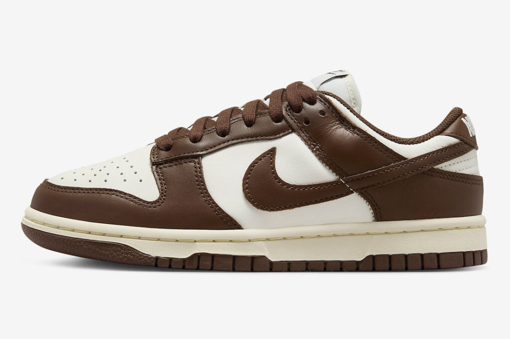 Nike Dunk Low Brown Sail: Timeless And Classic Sneakers In Brown And ...