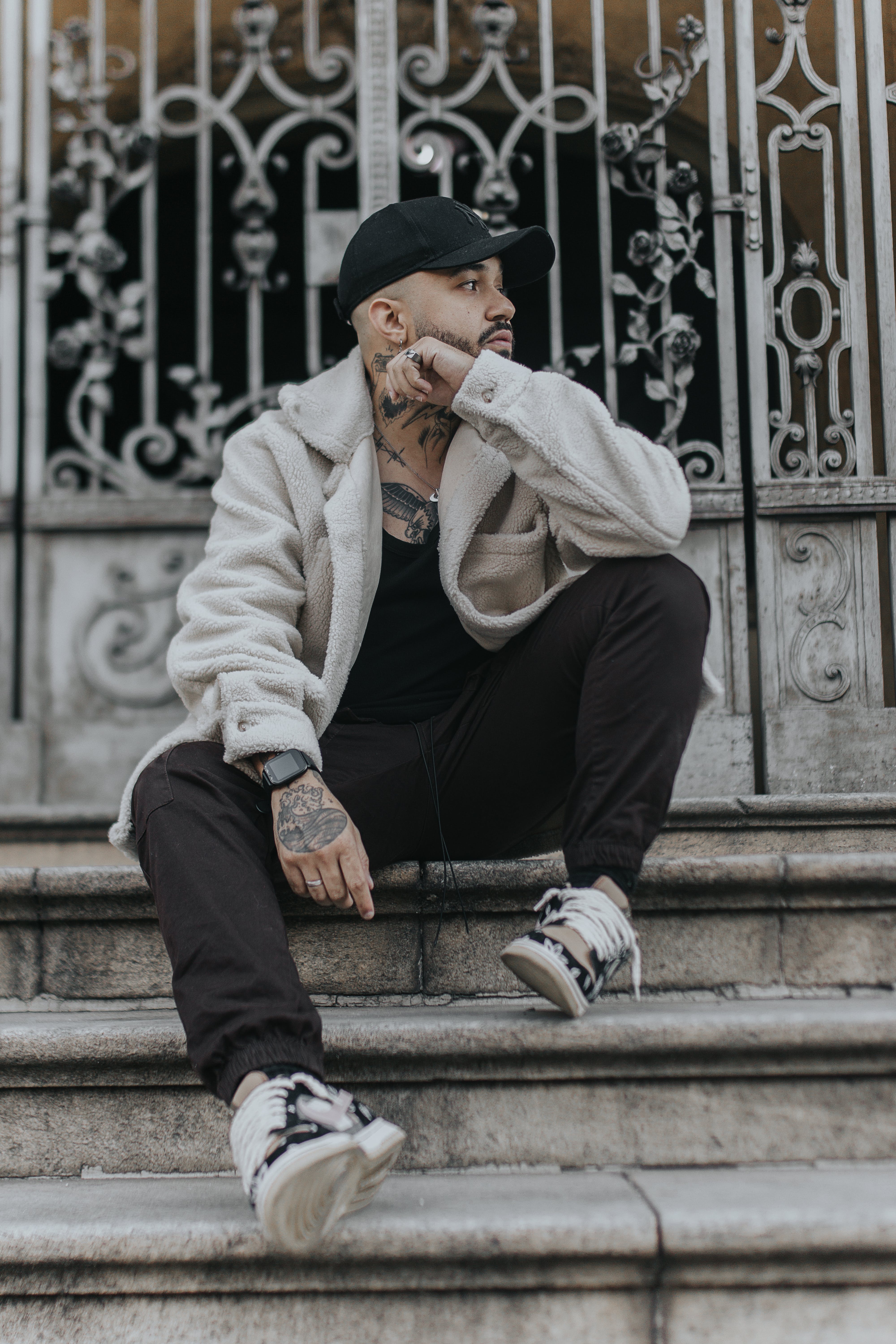 Classic Style: Reebok Classic Leather Legacy Outfit