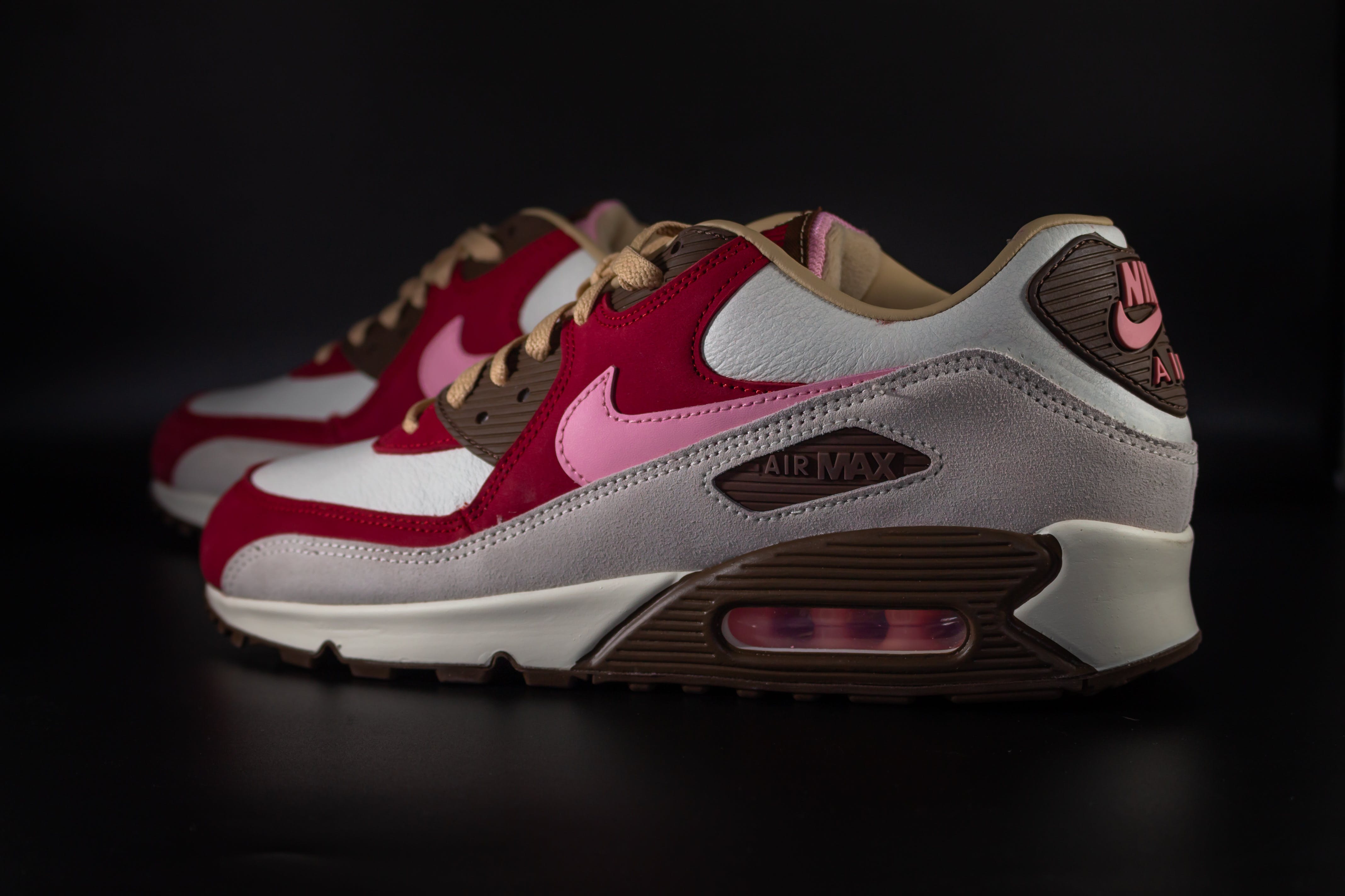 Nike Air Max 90 Sneaker Boot: Durable And Fashionable Footwear