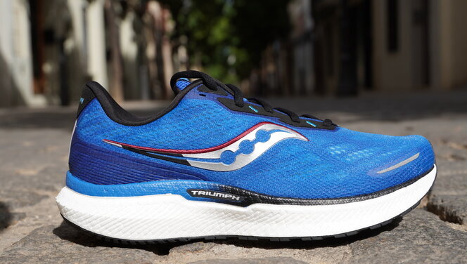 Saucony Triumph 19 Vs Hoka Clifton 8 - scrap_google_ccl